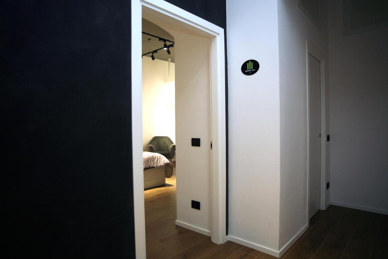 Business Home Via Isonzo B&B Foggia Eksteriør billede