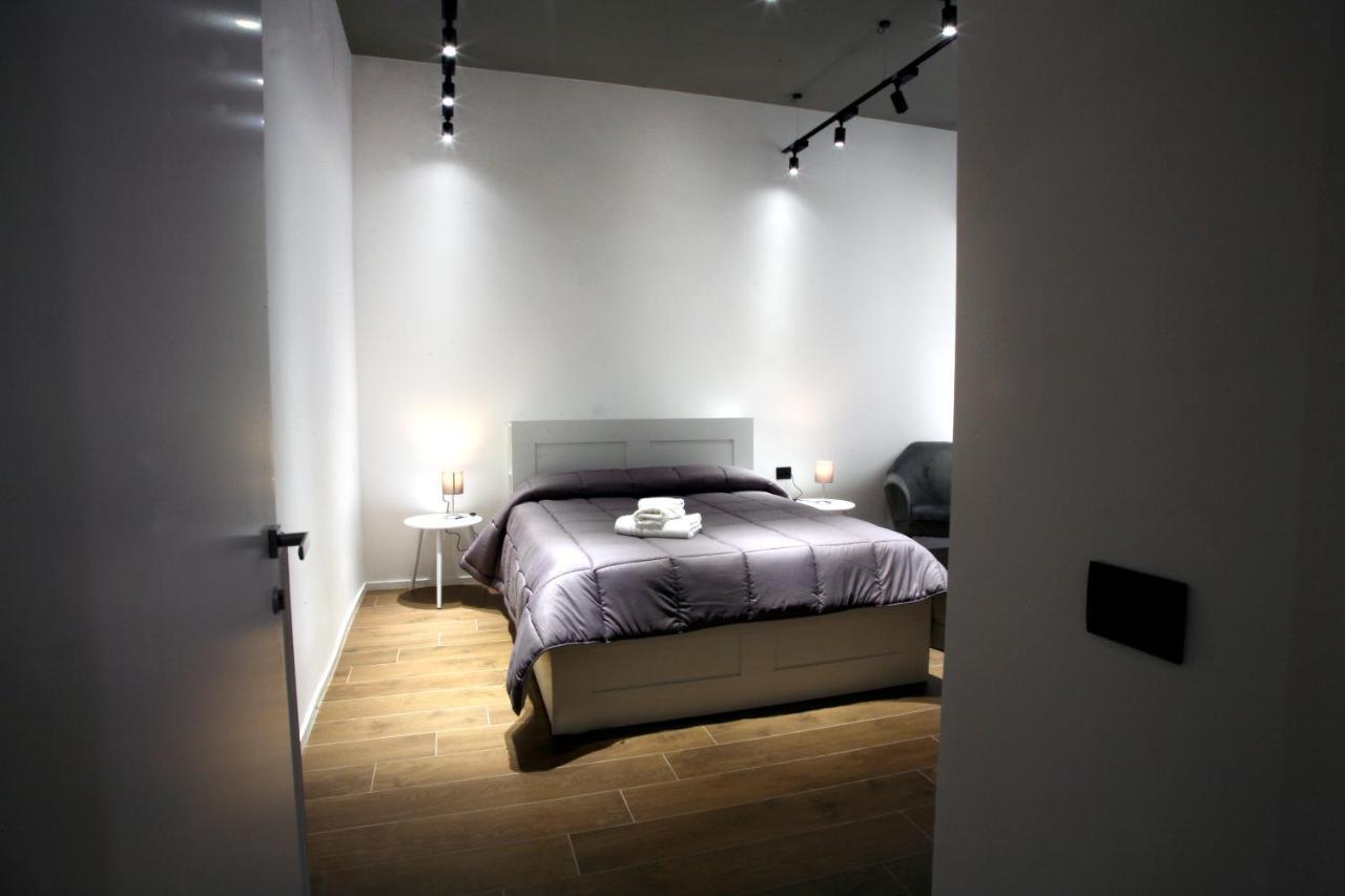 Business Home Via Isonzo B&B Foggia Eksteriør billede